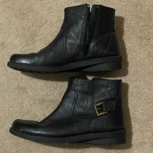 Black Clark’s boots